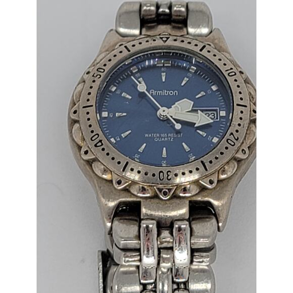 Armitron Quartz Diver Watch with Blue Dial - Water Resistant to 165ft - Picture 1 of 5
